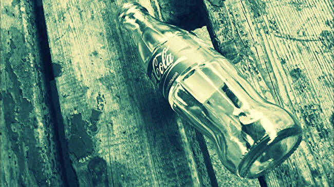 Cola Bottle background 3